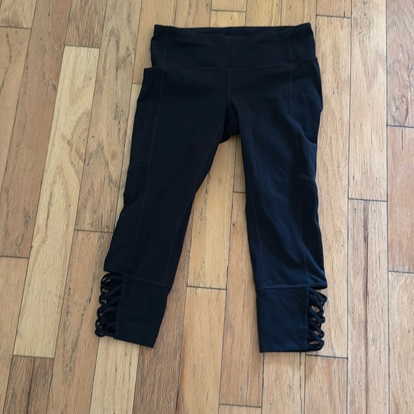 Athleta | Black Capris Cutout Leggings | size S - Picture 2 of 7